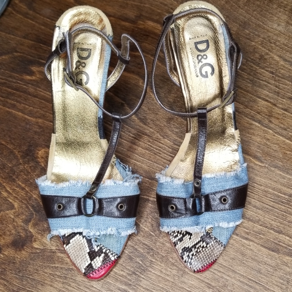 Limited edition Dolce & Gabbana T-strap Sandals